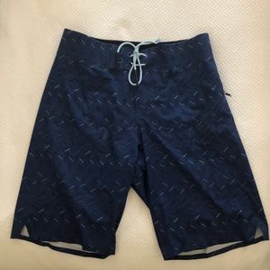 Lululemon Men’s Current State Board Shorts